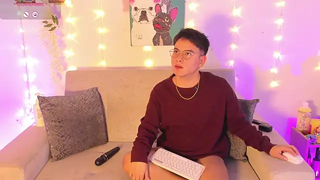 Snapshot of Young_Ben chatting on 03.26.26 Young Ben online show from 03.26.26