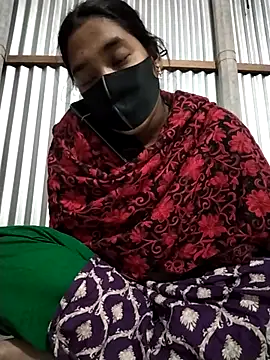 Snapshot of Rubaiya1 chatting on 12.16.25 Rubaiya1 online show from 12.16.25