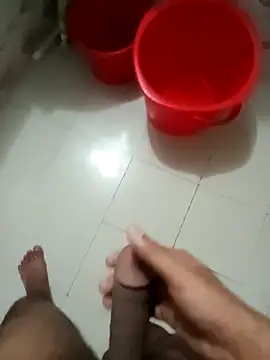 Snapshot of zim200 chatting on 10.10.25 zim200 online show from 10.10.25