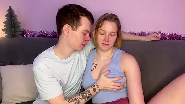 julielourens online show from 12.21.25