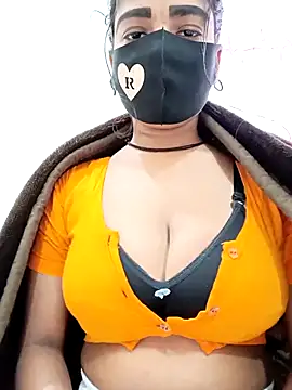 Snapshot of Nodi- chatting on 12.16.25 Nodi- online show from 12.16.25