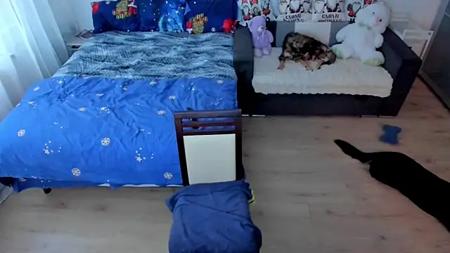 Snapshot of Squirt_Kimm chatting on 11.30.25 Squirt Kimm online show from 11.30.25