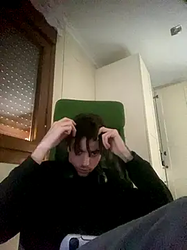 Snapshot of AngelJoven chatting on 09.28.25 AngelJoven online show from 09.28.25