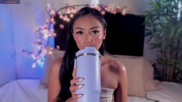 im-isabella online show from 02.27.26