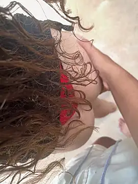 Snapshot of Sophia_Henry chatting on 03.08.26 Sophia Henry online show from 03.08.26