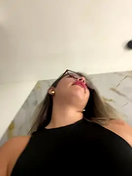 sara calderon online show from 09.11.25