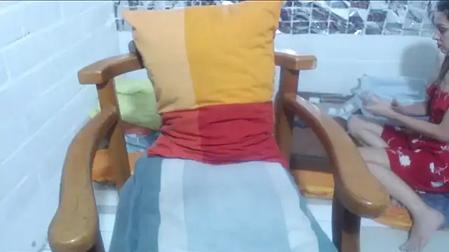 Snapshot of rose-crystal chatting on 02.05.26 rose-crystal online show from 02.05.26