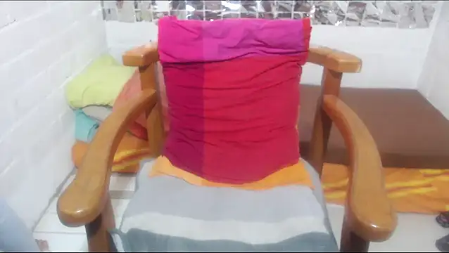 Snapshot of rose-crystal chatting on 02.24.26 rose-crystal online show from 02.24.26