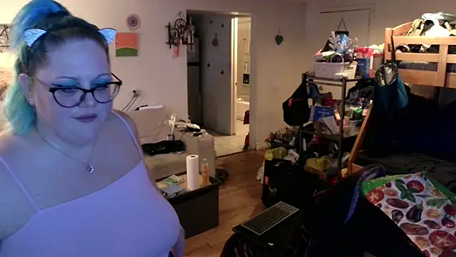 Snapshot of Kinky_Witch chatting on 11.24.25 Kinky Witch online show from 11.24.25