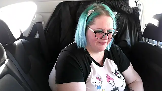 Snapshot of Kinky_Witch chatting on 12.02.25 Kinky Witch online show from 12.02.25