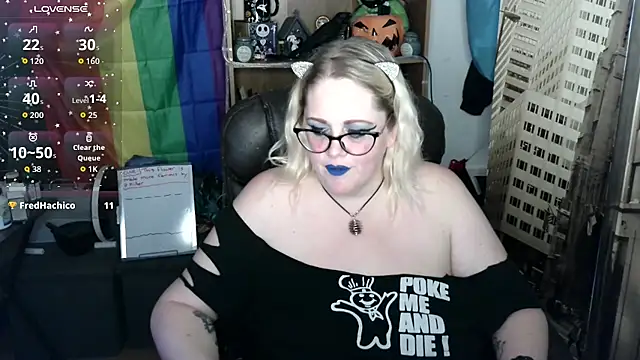 Snapshot of Kinky_Witch chatting on 07.18.26 Kinky Witch online show from 07.18.26
