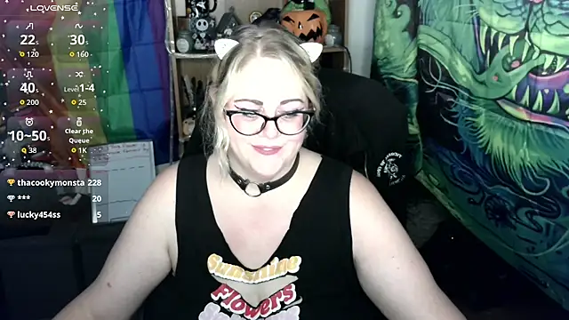 Snapshot of Kinky_Witch chatting on 07.28.26 Kinky Witch online show from 07.28.26