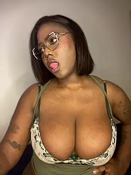 Alexia 24 online show from 06.16.26