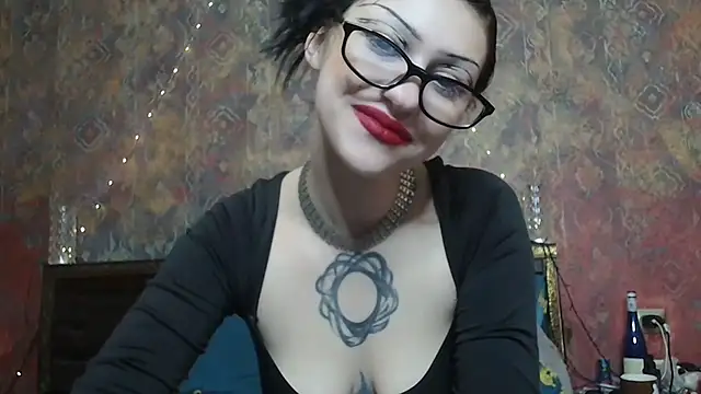 Snapshot of Susie_su chatting on 12.03.25 Susie su online show from 12.03.25