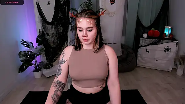 lunaalli online show from 10.28.25