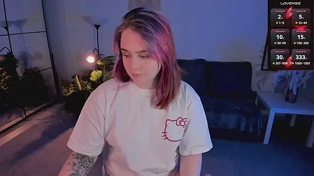 Snapshot of lunaalli chatting on 03.05.26 lunaalli online show from 03.05.26