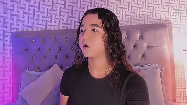Evaa Lunna  online show from 06.28.26