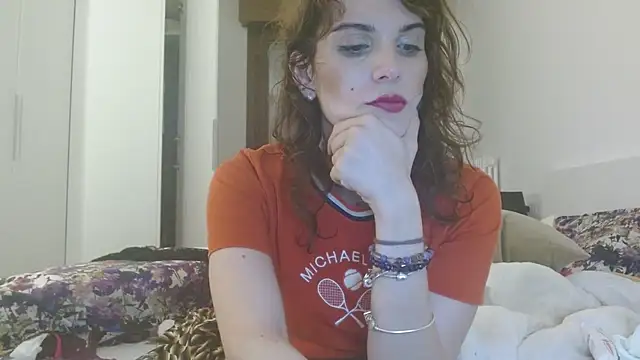 Snapshot of refem9 chatting on 09.20.25 refem9 online show from 09.20.25