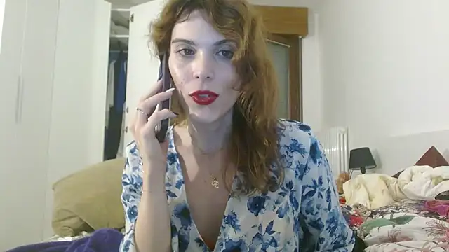 Snapshot of refem9 chatting on 09.28.25 refem9 online show from 09.28.25