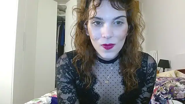 Snapshot of refem9 chatting on 09.30.25 refem9 online show from 09.30.25