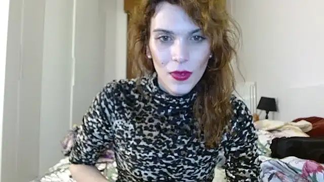 Snapshot of refem9 chatting on 10.03.25 refem9 online show from 10.03.25