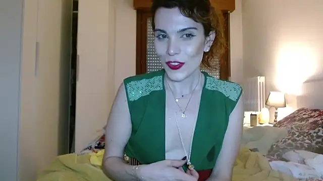 Snapshot of refem9 chatting on 10.05.25 refem9 online show from 10.05.25