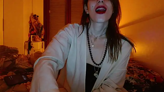 Snapshot of refem9 chatting on 11.06.25 refem9 online show from 11.06.25