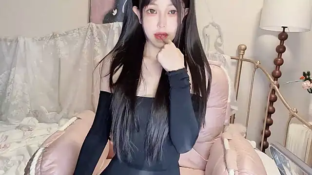 Snapshot of kiraa-0051 chatting on 09.20.25 kiraa-0051 online show from 09.20.25