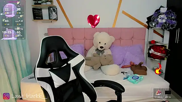 Luna blackk online show from 06.20.26