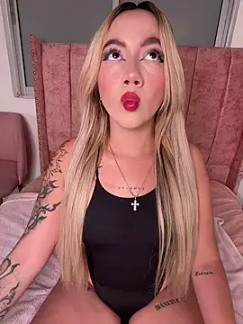 Snapshot of Becca_Johnson_u chatting on 02.08.26 Becca Johnson u online show from 02.08.26