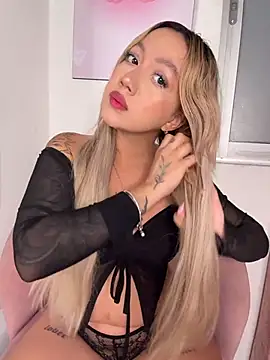 Snapshot of Becca_Johnson_u chatting on 02.24.26 Becca Johnson u online show from 02.24.26