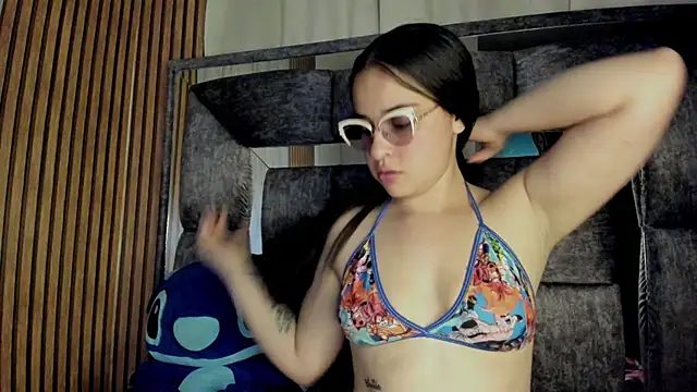 Snapshot of Cherry__Hot chatting on 09.18.25 Cherry Hot online show from 09.18.25