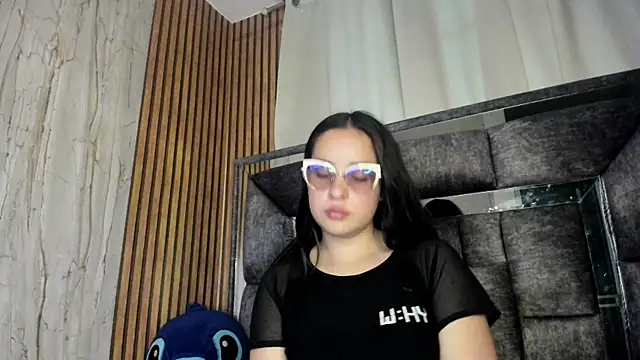 Snapshot of Cherry__Hot chatting on 10.24.25 Cherry Hot online show from 10.24.25