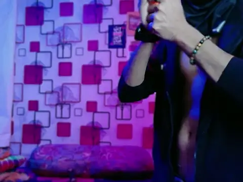 ChiseledCharm online show from 12.03.25