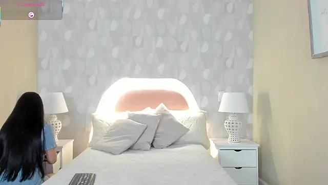 isabella milf  online show from 11.01.25