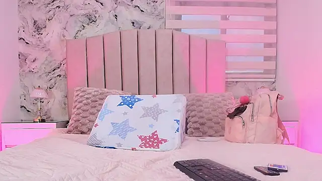 Snapshot of celeste_moonx chatting on 11.12.25 celeste moonx online show from 11.12.25