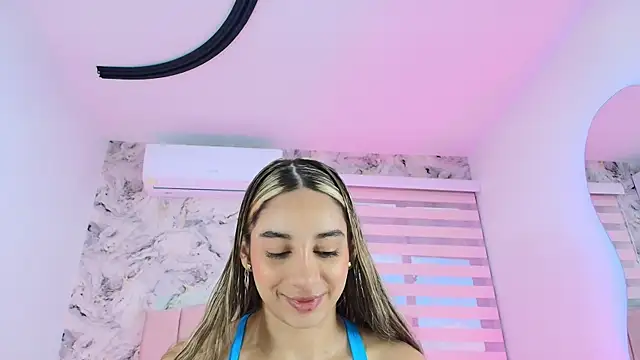 Snapshot of celeste_moonx chatting on 11.26.25 celeste moonx online show from 11.26.25