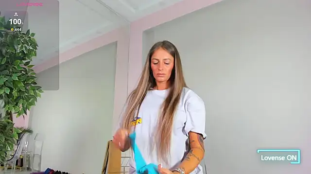 MayaHellen online show from 09.09.25