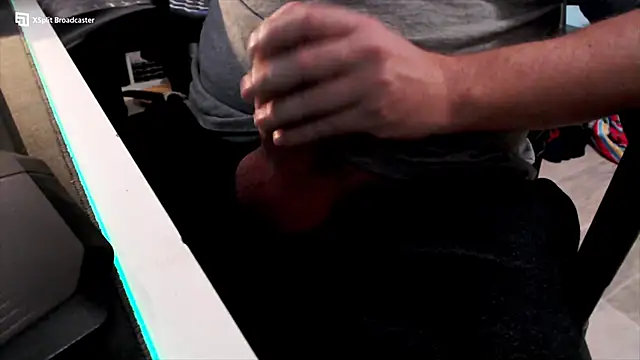 elgigologigante online show from 10.23.25