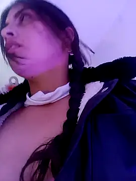 Fox Roxxan online show from 11.21.25