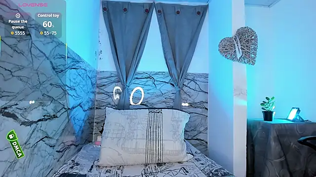 Snapshot of fanEmy chatting on 11.04.25 fanEmy online show from 11.04.25