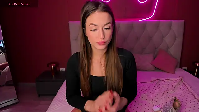 StacyWells online show from 10.07.25