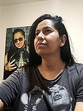 Snapshot of holydeath_1 chatting on 10.05.25 holydeath 1 online show from 10.05.25