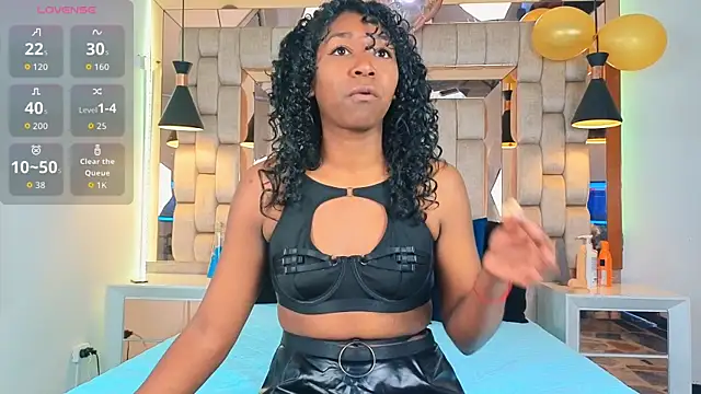 Snapshot of Blackyhot69 chatting on 09.22.25 Blackyhot69 online show from 09.22.25