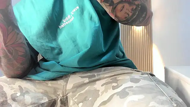 Snapshot of MISTER_VENOM chatting on 09.19.25 MISTER VENOM online show from 09.19.25