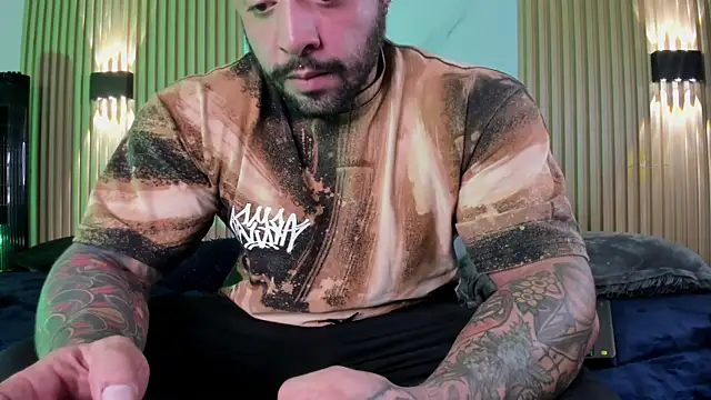 Snapshot of MISTER_VENOM chatting on 12.15.25 MISTER VENOM online show from 12.15.25