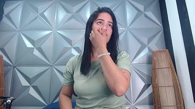 Snapshot of GreciaFox1 chatting on 09.15.25 GreciaFox1 online show from 09.15.25