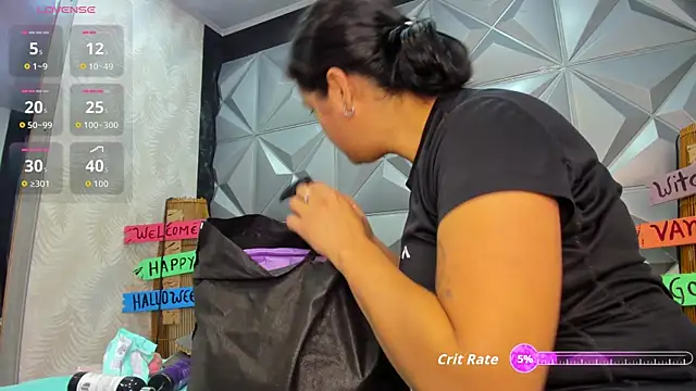 Snapshot of GreciaFox1 chatting on 10.17.25 GreciaFox1 online show from 10.17.25