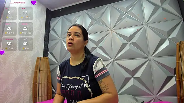 Snapshot of GreciaFox1 chatting on 11.06.25 GreciaFox1 online show from 11.06.25