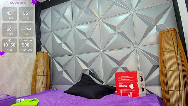 Snapshot of GreciaFox1 chatting on 11.25.25 GreciaFox1 online show from 11.25.25